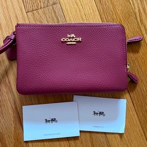 Coach Wristlet 2 Pockets